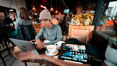 Influencer marketing models: agency, in-house or platform